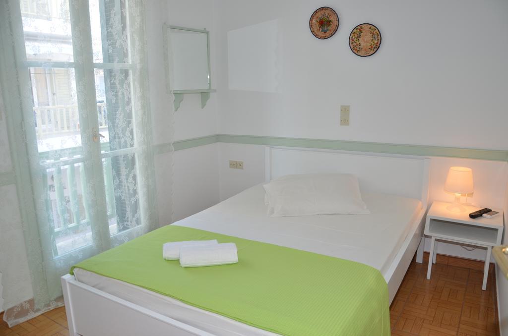 Aegli Rooms Tinos Phòng bức ảnh