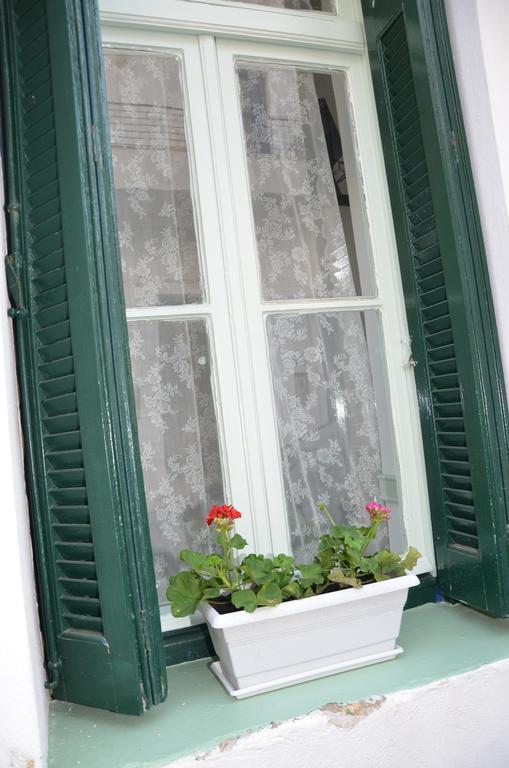 Aegli Rooms Tinos Phòng bức ảnh